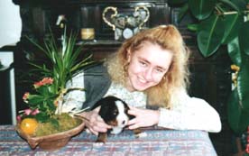 Daniela con un cucciolo di Gaja